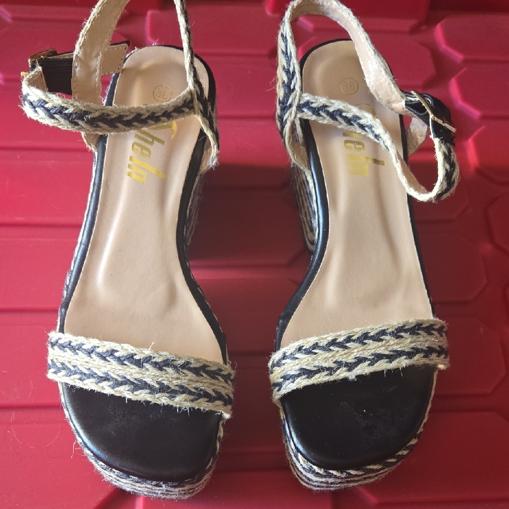 SHEIN Black and Cream Raffie Block Heel, Platform Sandals